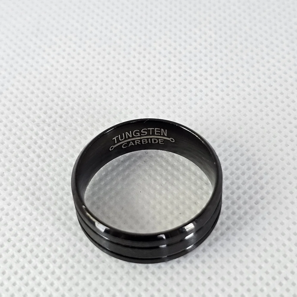 Mens Tungten Carbide 8mm Wedding Band NWT Size 10